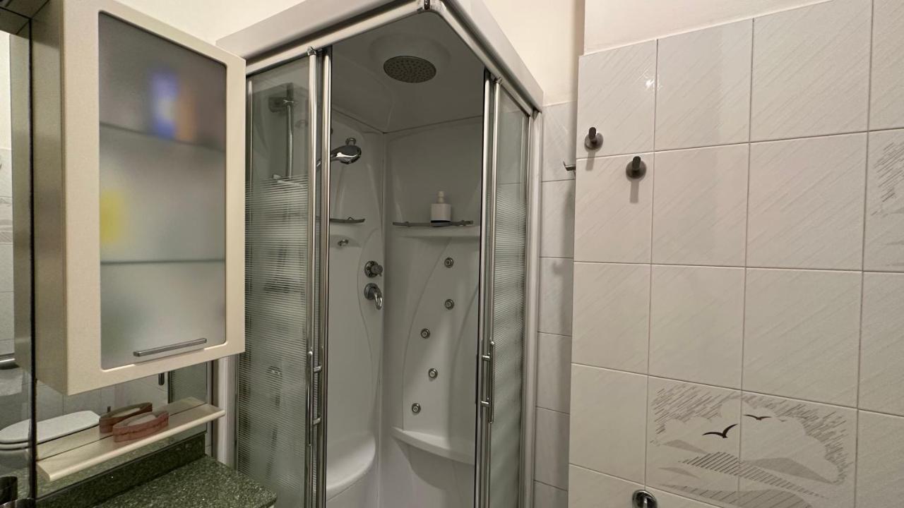Dehomes - Two Bedrooms, Terrace, Wi-Fi, Tram To Centre & Rho Fiera Milán Exterior foto